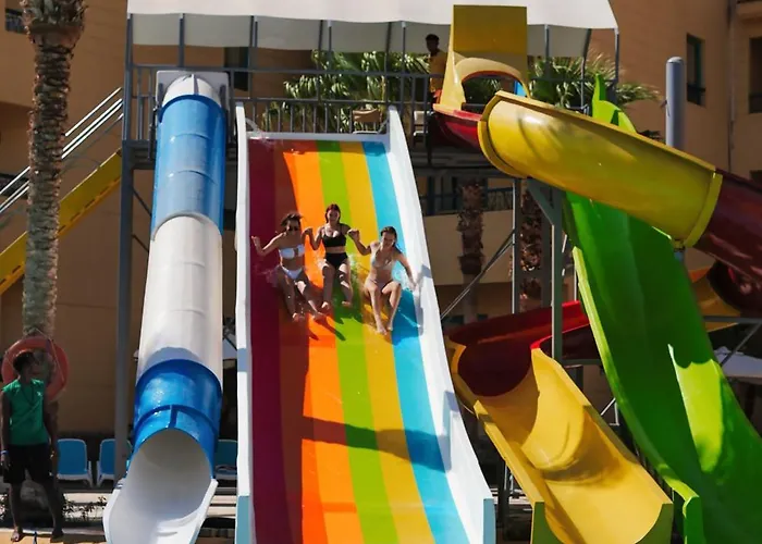 Üdülőközpont New Eagles Downtown Zahabia & Aqua Park 3*