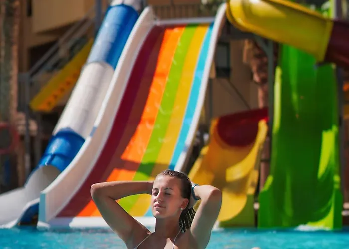 New Eagles Downtown Zahabia & Aqua Park 3* Gurdaka