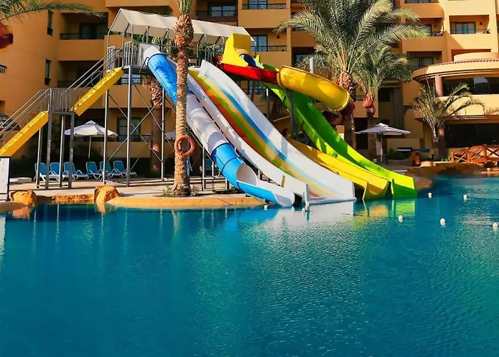 Üdülőközpont New Eagles Downtown Zahabia & Aqua Park