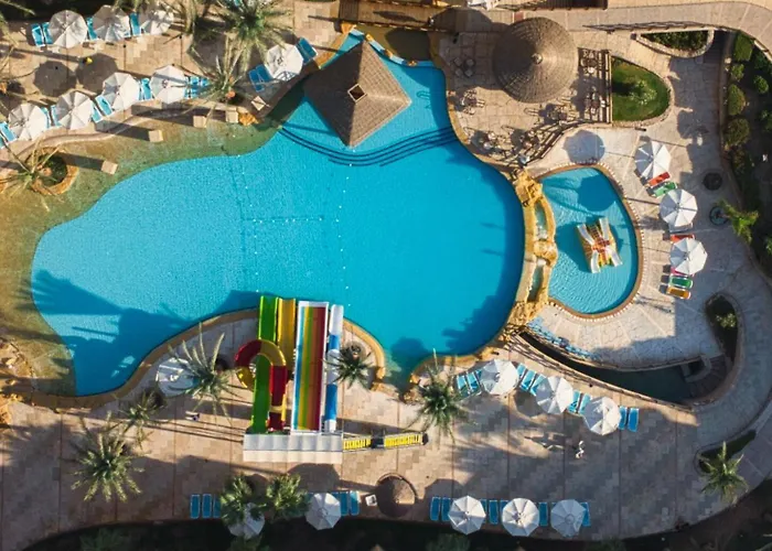 Üdülőközpont New Eagles Downtown Zahabia & Aqua Park Gurdaka