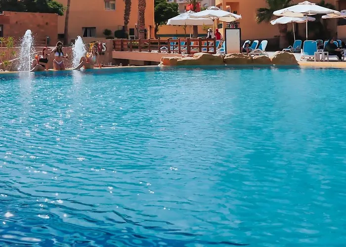 New Eagles Downtown Zahabia & Aqua Park 3* Gurdaka