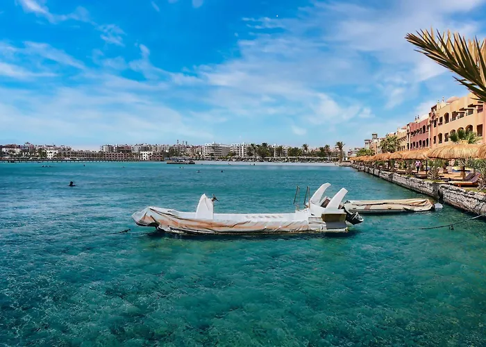 Üdülőközpont New Eagles Downtown Zahabia & Aqua Park Gurdaka